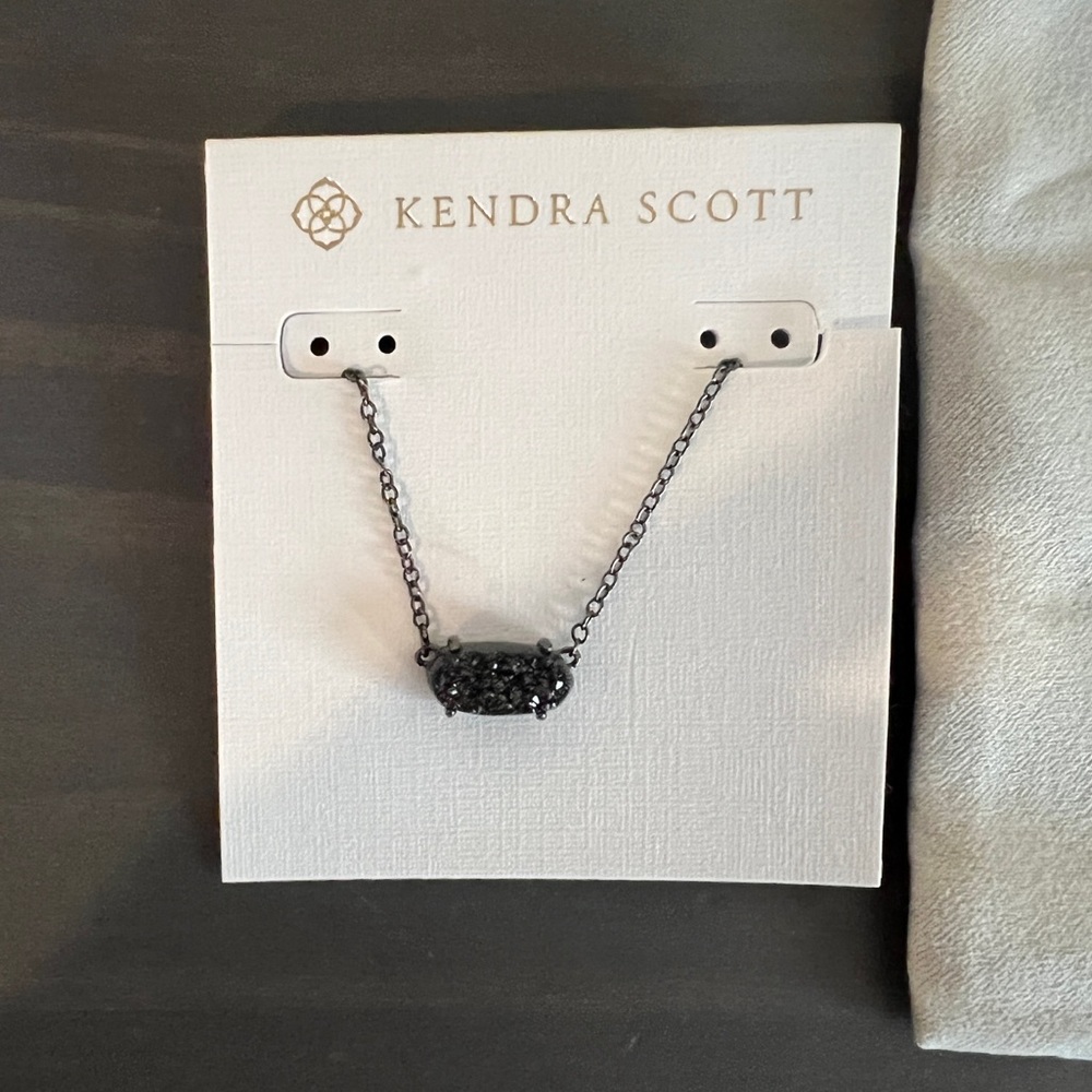 Kendra Scott Elisa Pendant Necklace